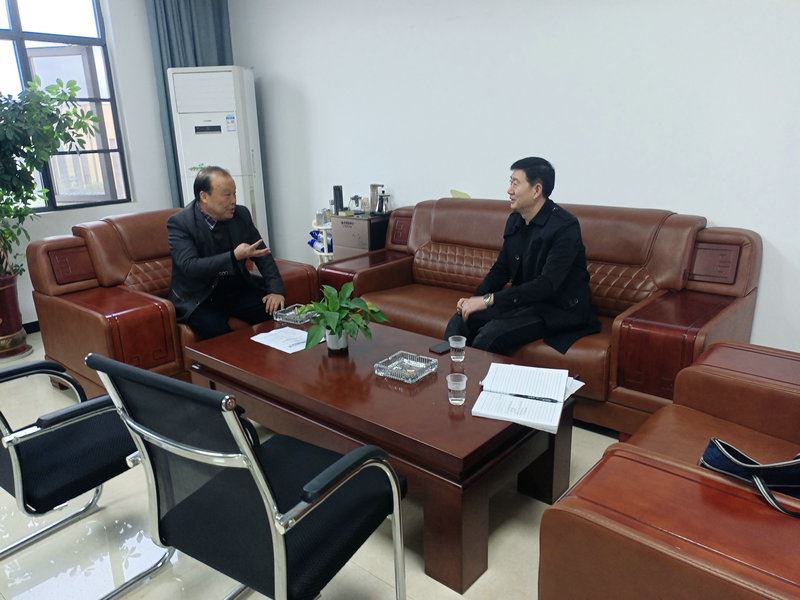 冯主任走访企业_1.jpg